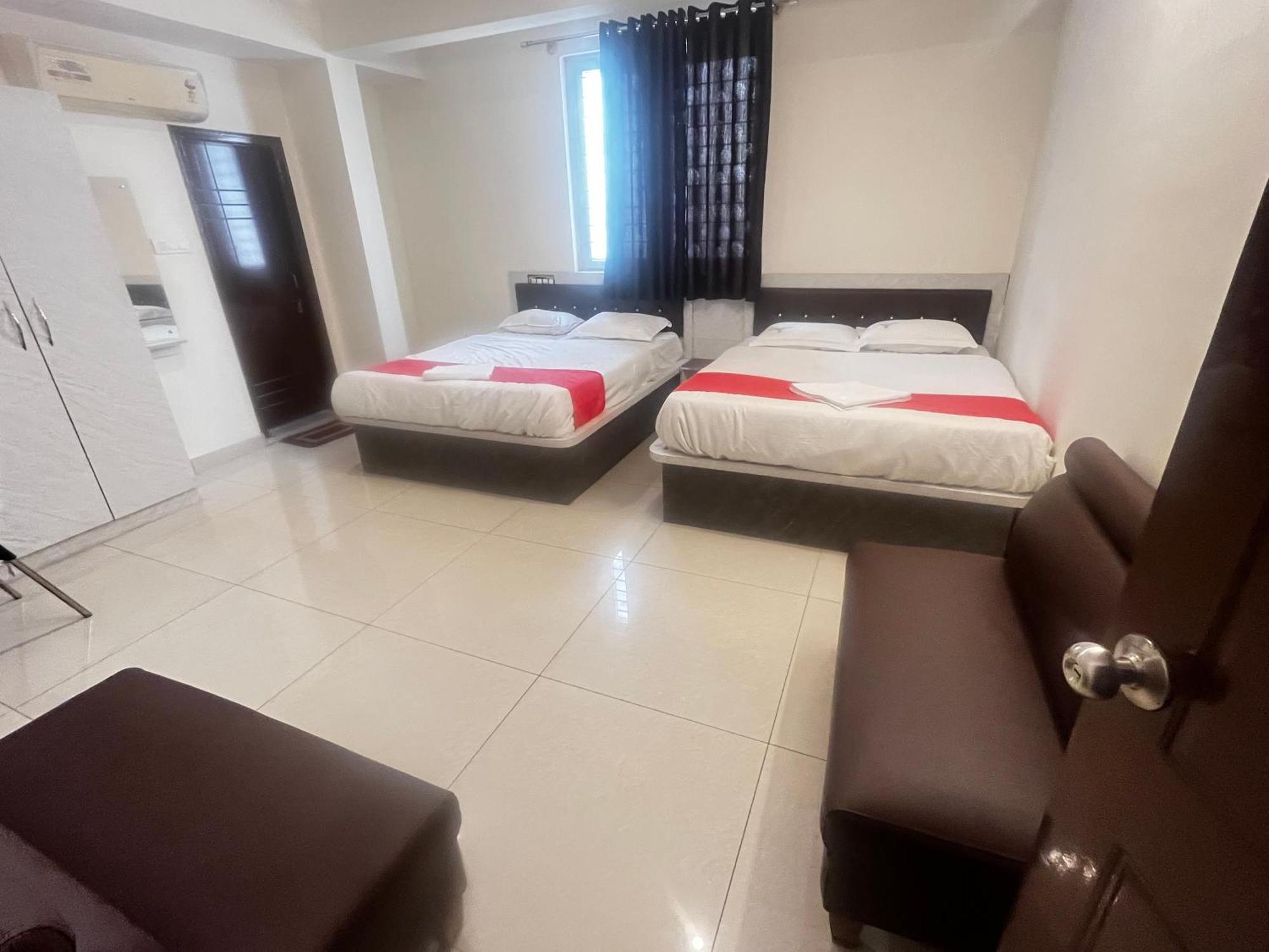 Hotel Raj Comfort Бангалор Екстериор снимка