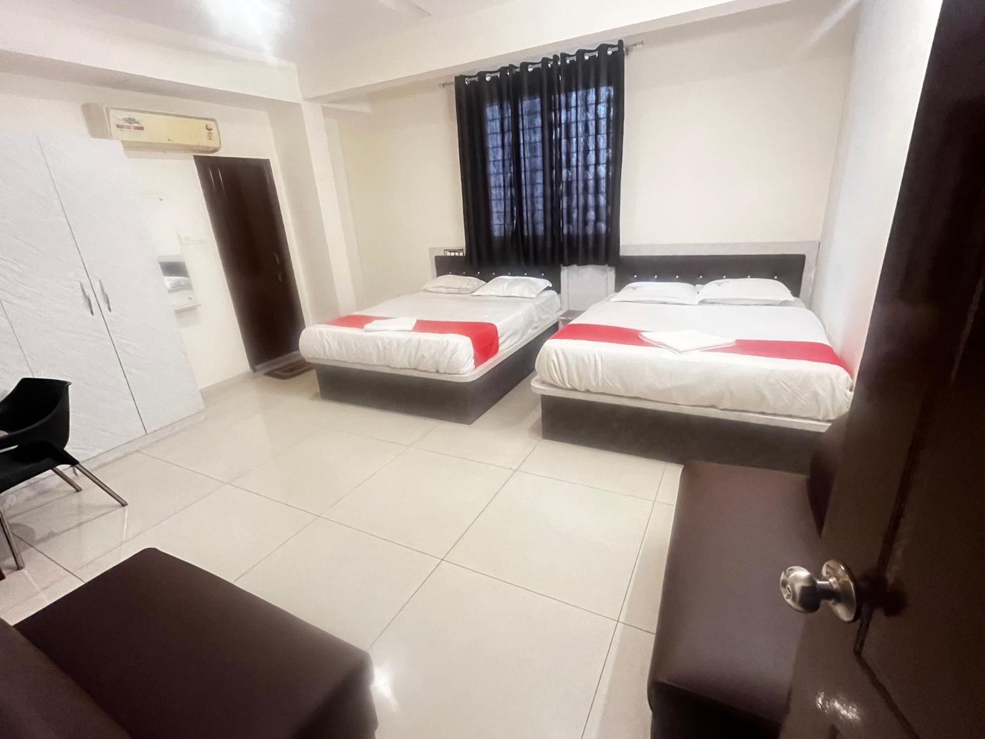 Hotel Raj Comfort Бангалор Екстериор снимка