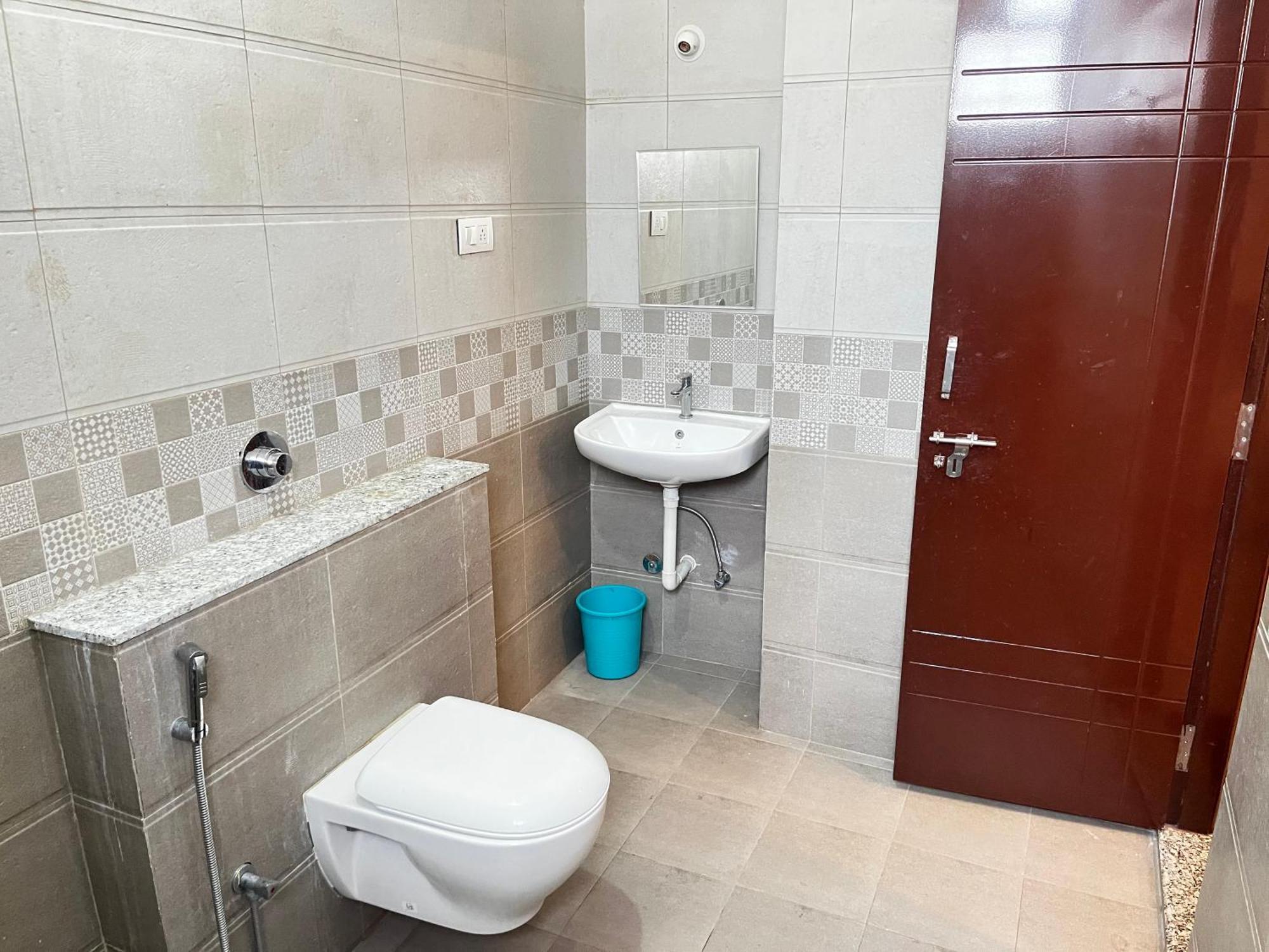 Hotel Raj Comfort Бангалор Екстериор снимка